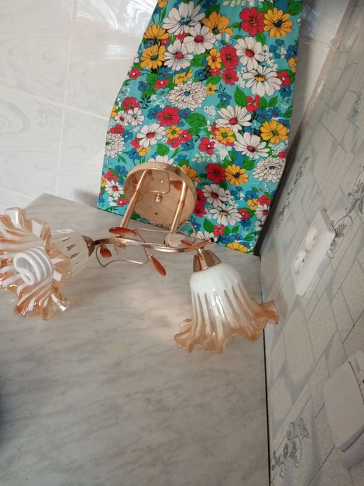 Продается люстра