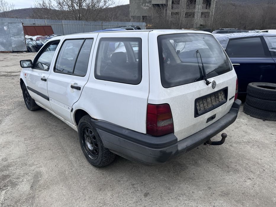 Голф 3 1.9д 64кс 1994г  На Части