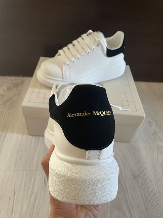 Alexander McQUEEN