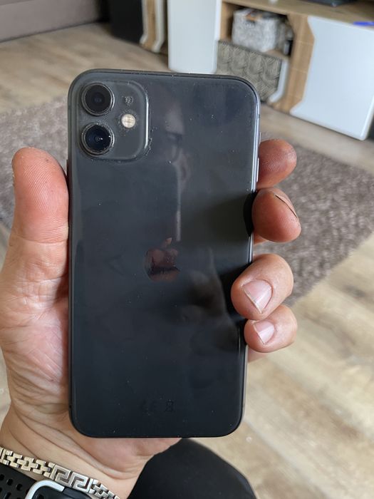 Vând telefon iphone 11