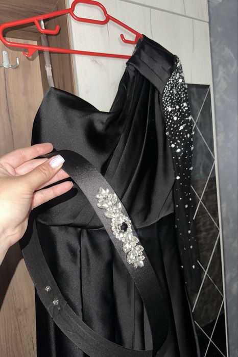 Vând Rochie De Ocazie