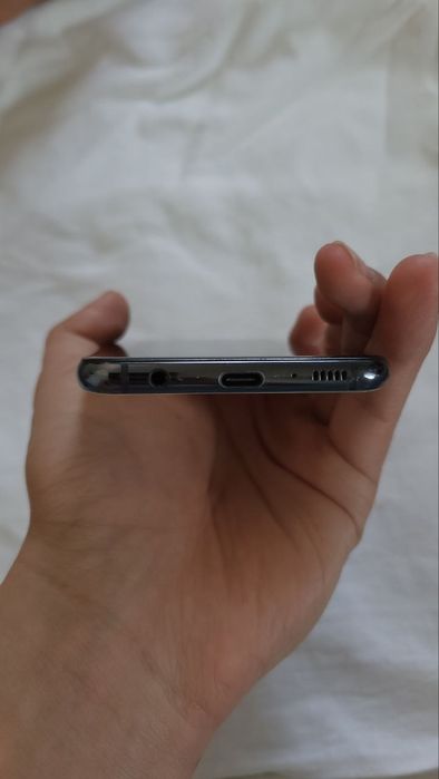 Samsung s10e 128гб идеал