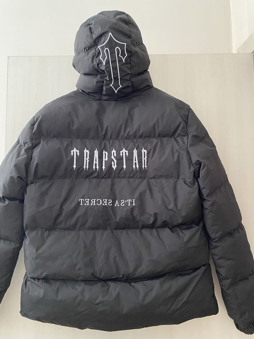 Черно яке TRAPSTAR