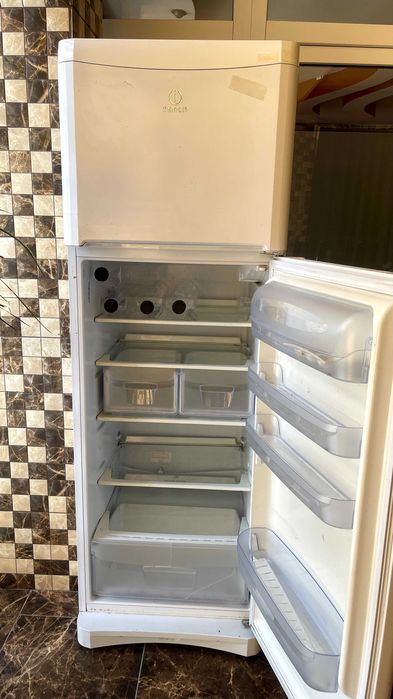 Frigider Indesit Clasas A