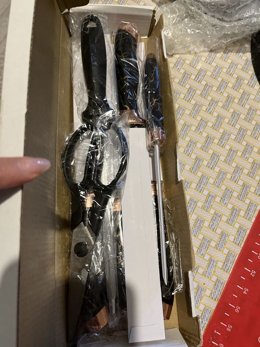 Продам набор ножей