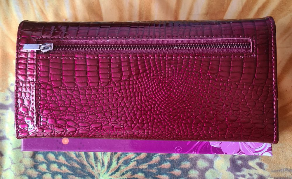 Продам кошелёк внутри кожа