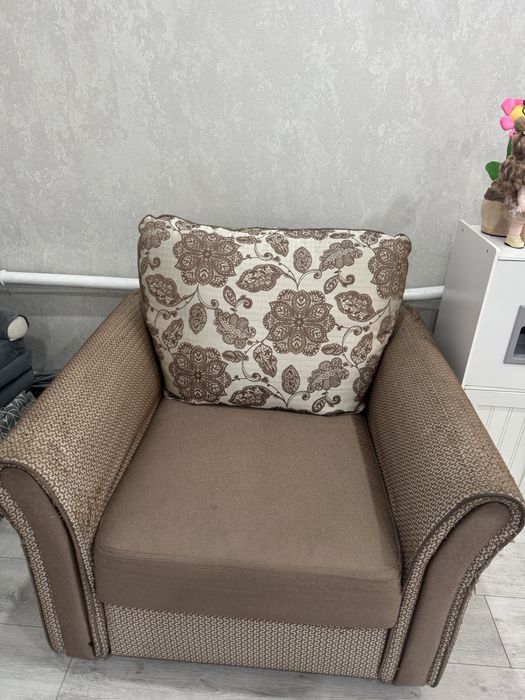 Отдам кресло срочно