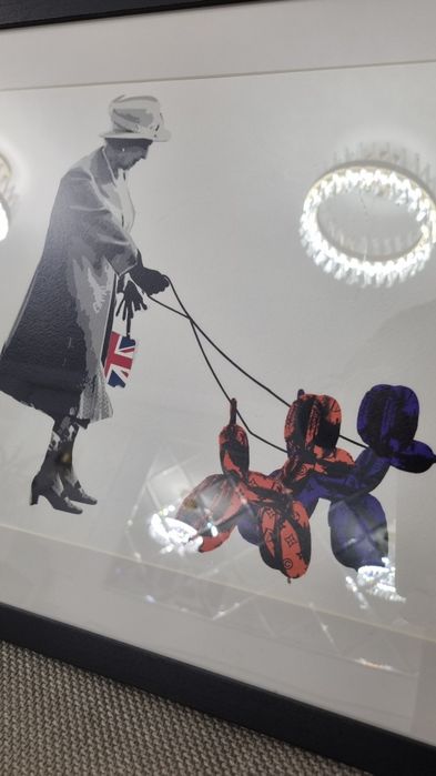 Print Death NYC Regina cu cateii!