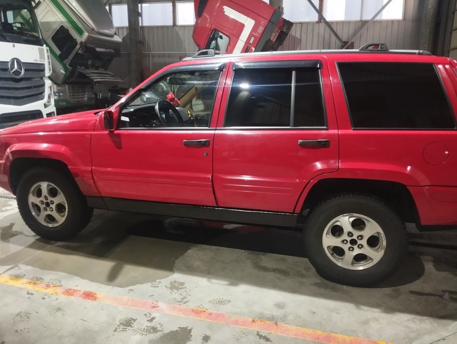 Продам jeep grand Cherokee