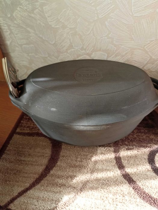 Продам новую чугунную гусятницу 5 литров