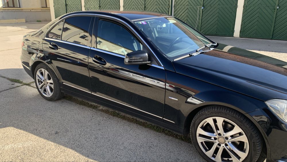 Mercedes-Benz C200