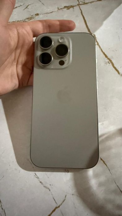 Продам iphone 16 pro