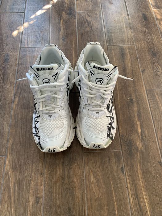 Balenciaga Runner Grafitti white