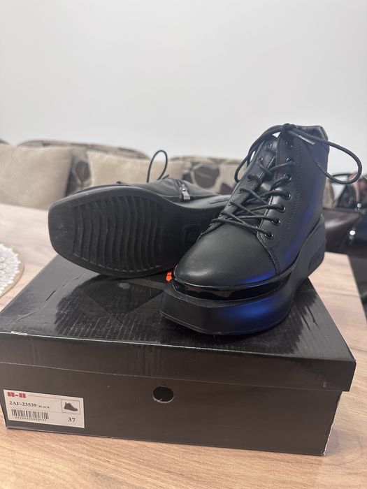 Дамски боти естествена кожа