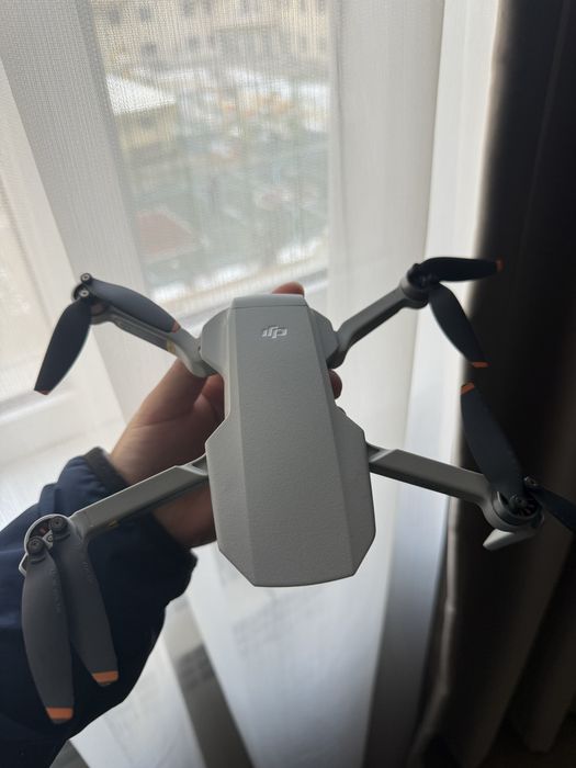 Dji mini2 fly combo