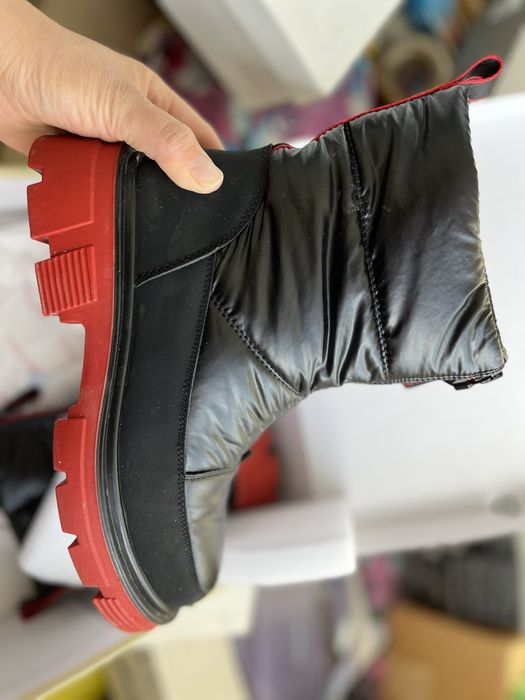 Продам зимние сапоги