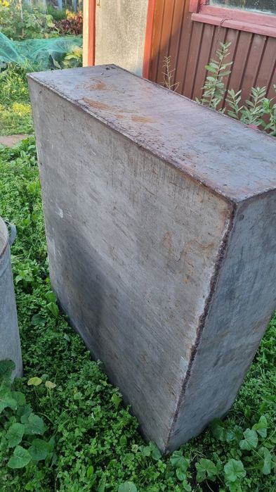 Продам бак нержавеющей.