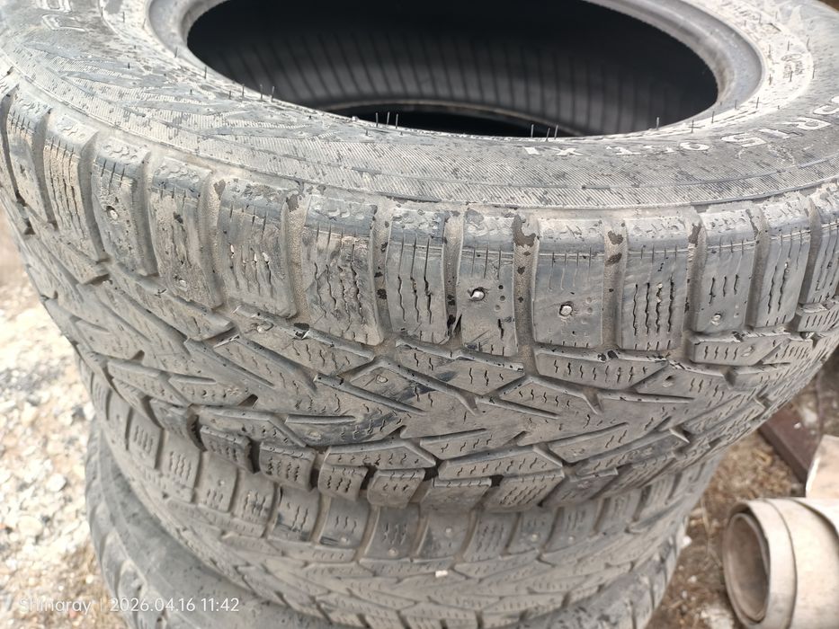 Продам шины зимние
