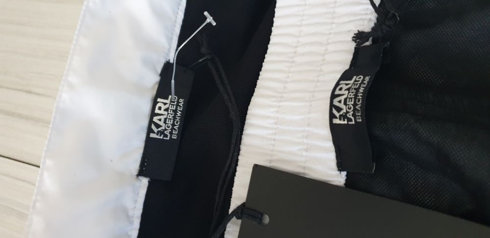 Karl Lagerfeld Swimwear  M и L 2Броя НОВО! ОРИГИНАЛНИ! Мъжки Бански!