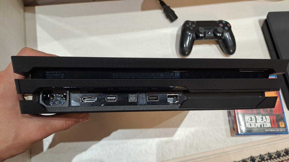 Playstation 4 pro 1тб