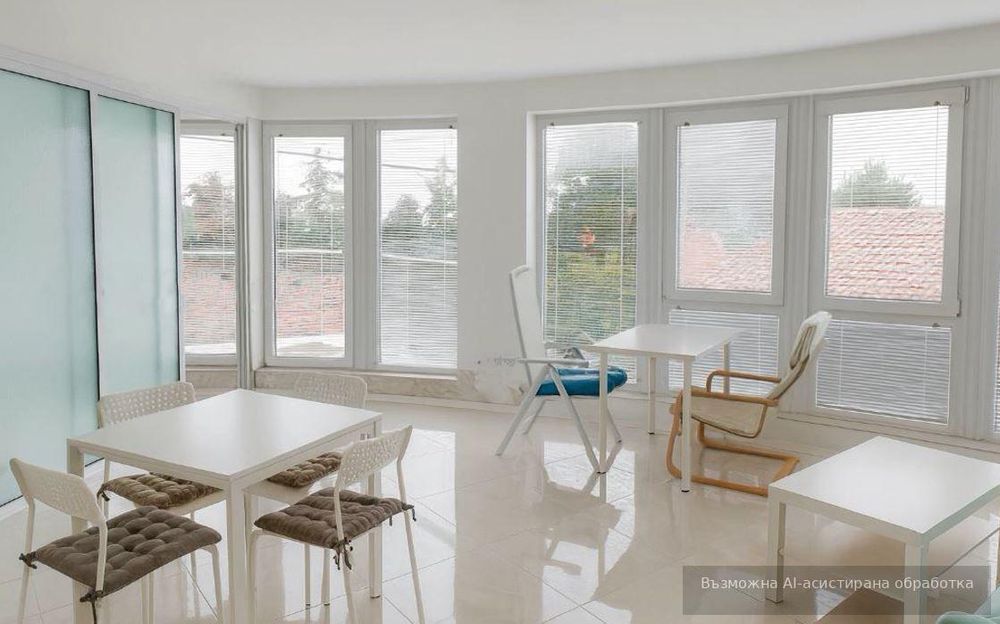 Къща в района на Св.Св. Константин и Елена!