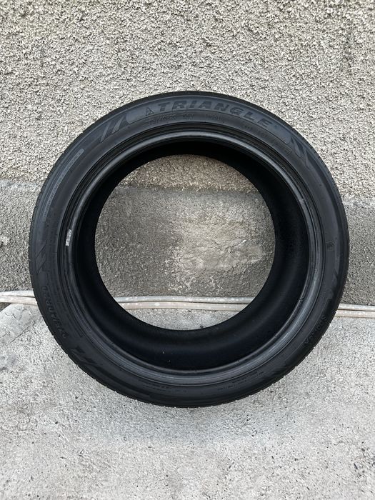 Продам шины 275 40 R20