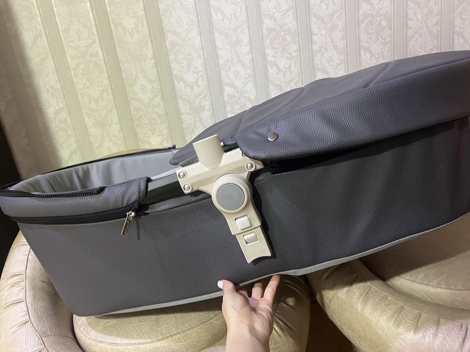 Коляска Hot Mom