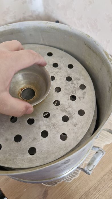 Продам мантоварку с кострюлей