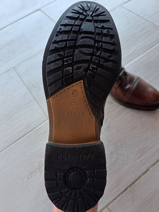 Ghete Bugatti piele naturală NOI mărimea 44 – premium