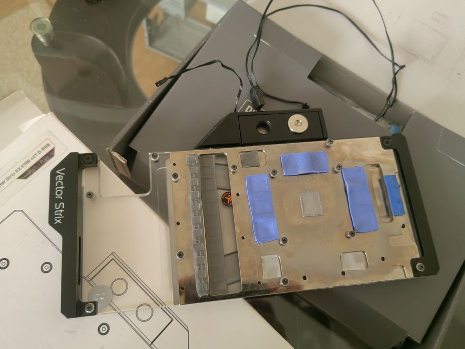 Воден блок за видео карта EK