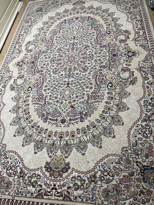 Продам ковер 2*3 метра