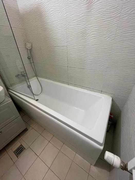 Gratis și urgent cada baie 170x69 și h 56+paravan sticla