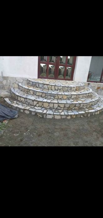 Vând piatră și montez