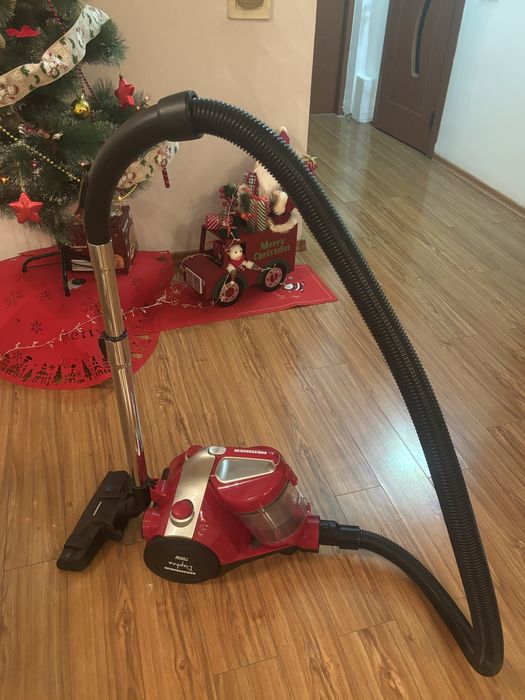 Aspirator heinner 700w