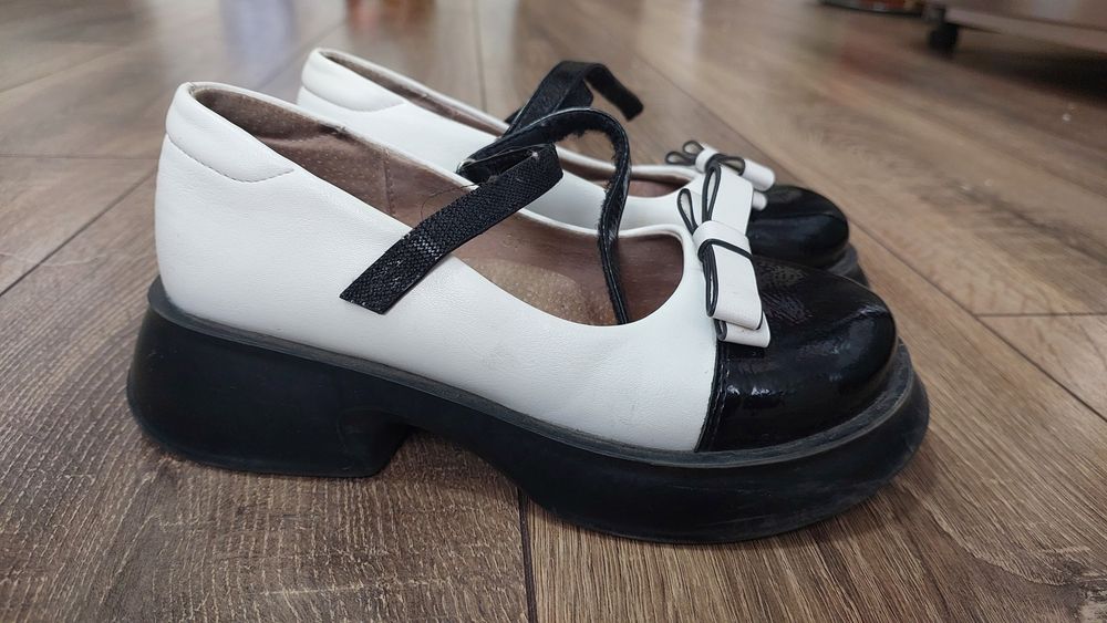 Сандалии детские школьные