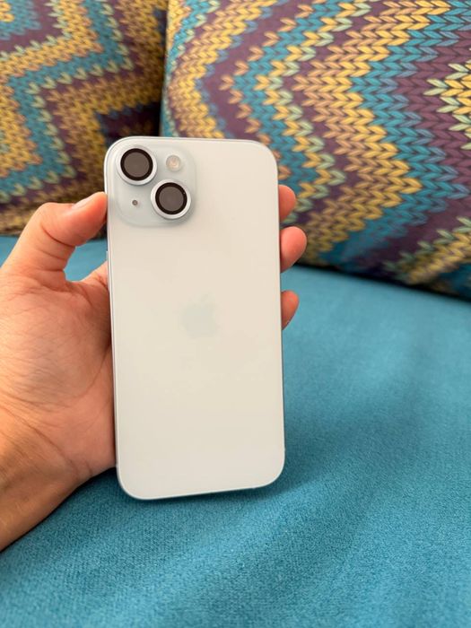 Продам Iphone 15 256gb