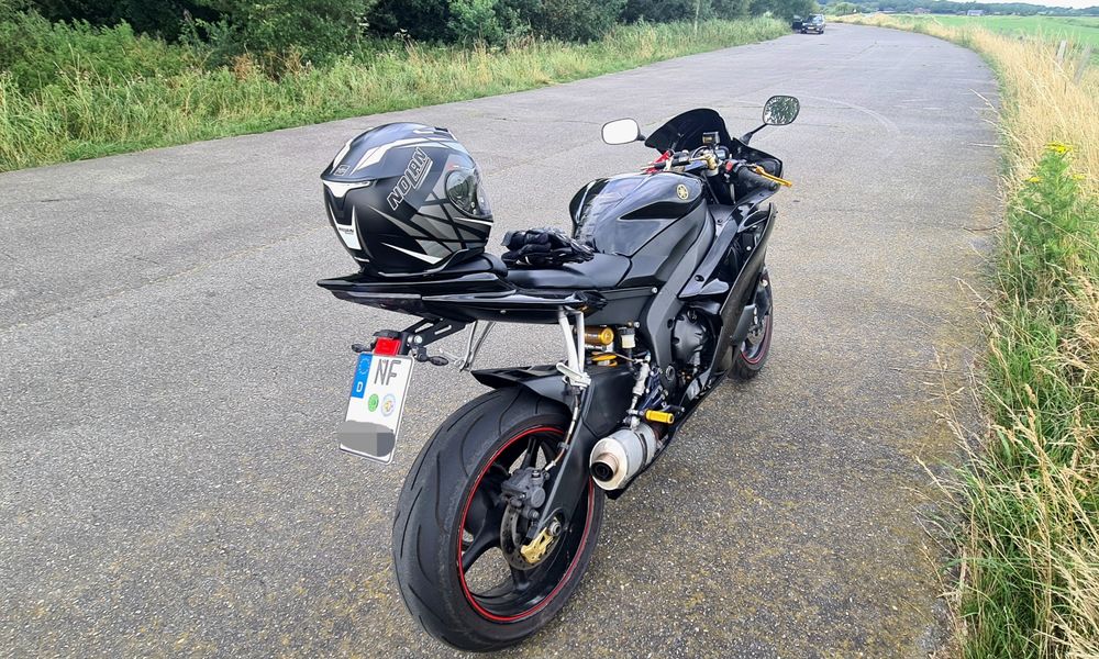 Vând Yamaha R6 RJ11