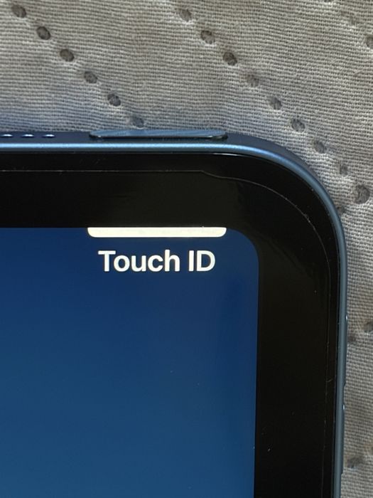 Apple iPad 10th Gen 64GB Blue + ПЪЛЕН КОМПЛЕКТ Аксесоари