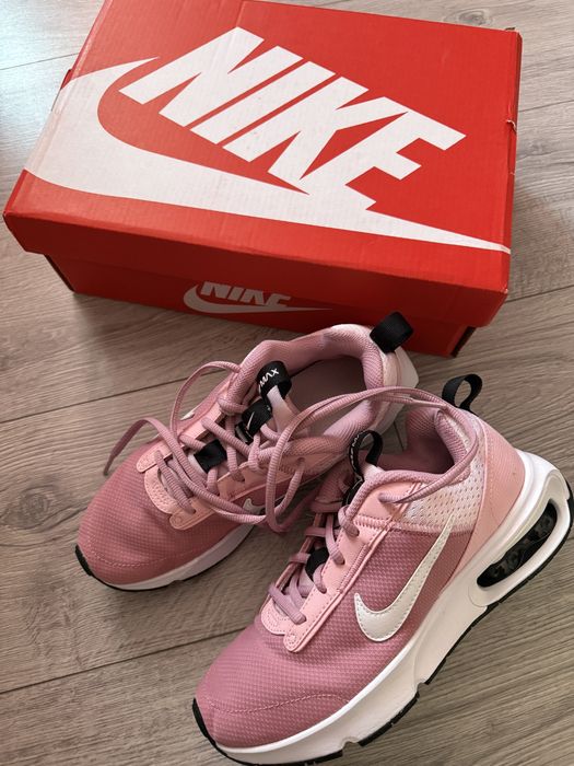 Маратонки Nike 37.5 номер