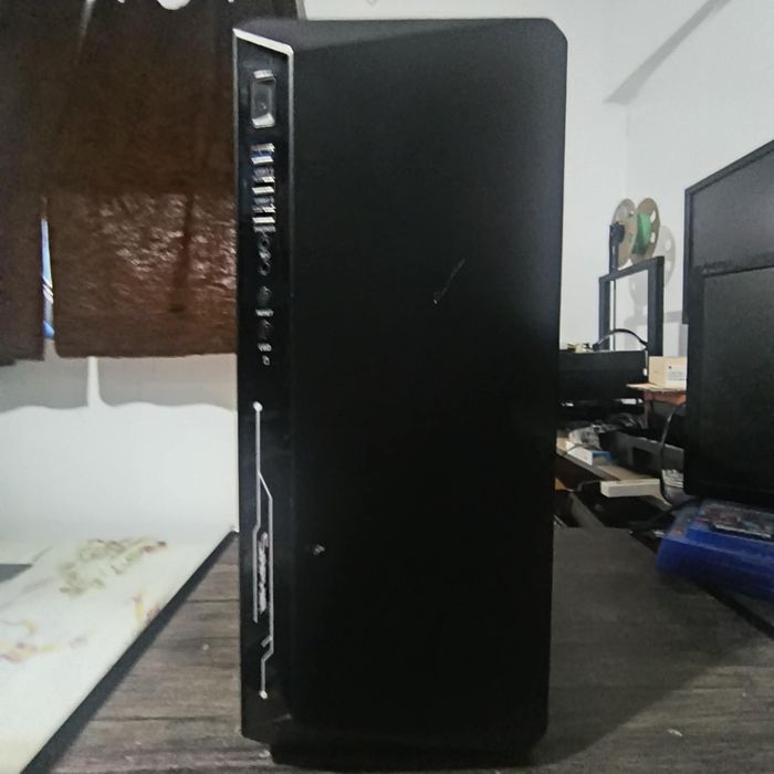 Calculator negru gaming