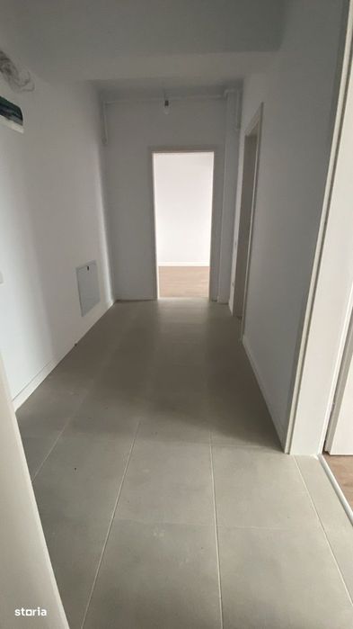 Apartament 3 camere decomandat, 44mp curte proprie, metrou Berceni