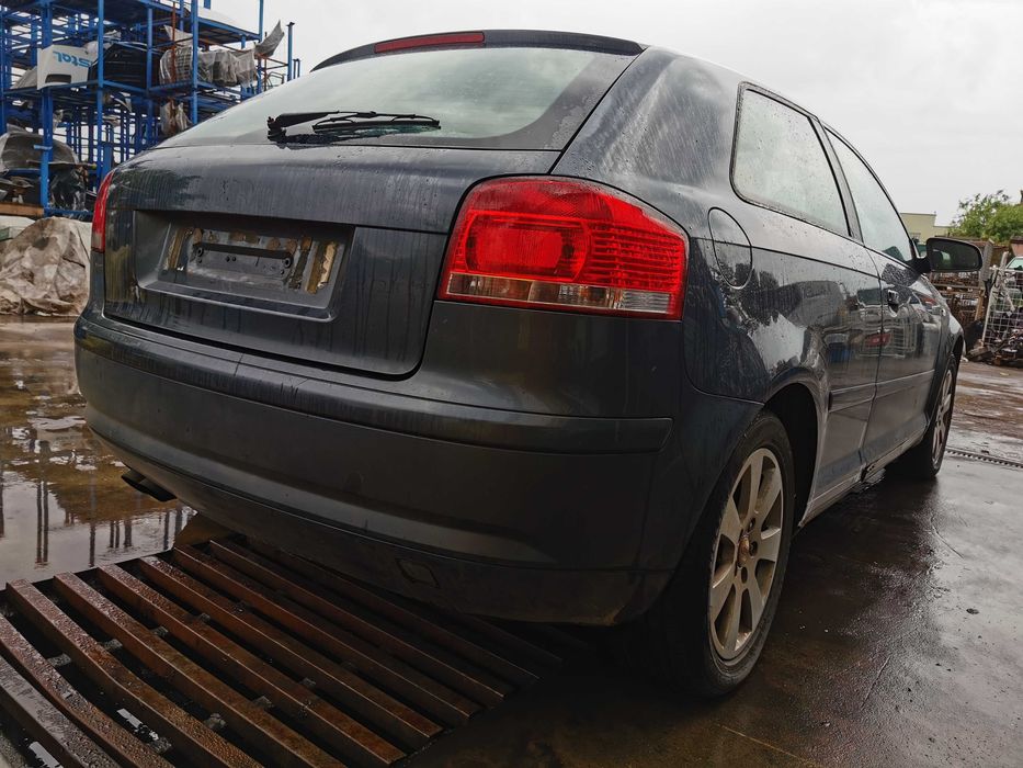 Dezmembrez audi a3 8p cod motor BKD/bara a3/far audi a3/hayon audi a3/
