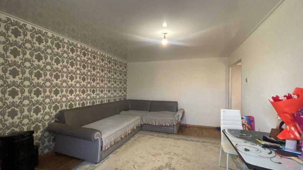 Продается в центре квартира, для большой семьи.