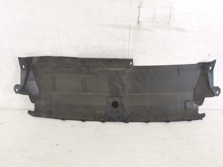 Ауди А6 Ц8 / Audi A6 C8 Оригинален теглич в добро състояние