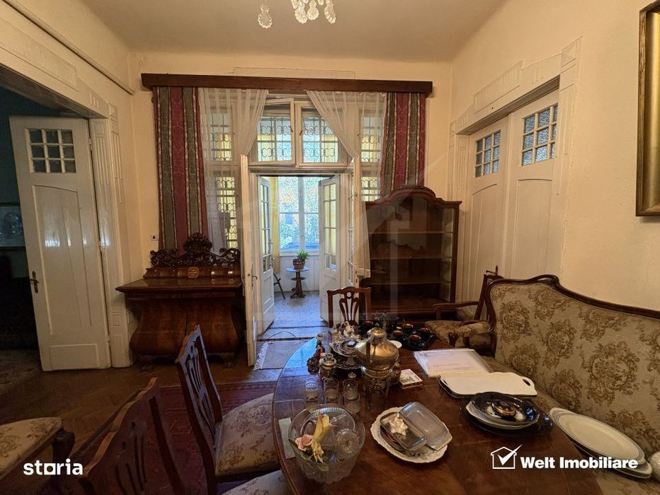 Apartament extrem de spatios, in vila interbelica, curte si gradina pr