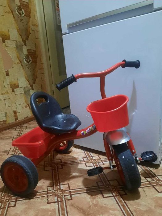Велосипед детский трёх колесный