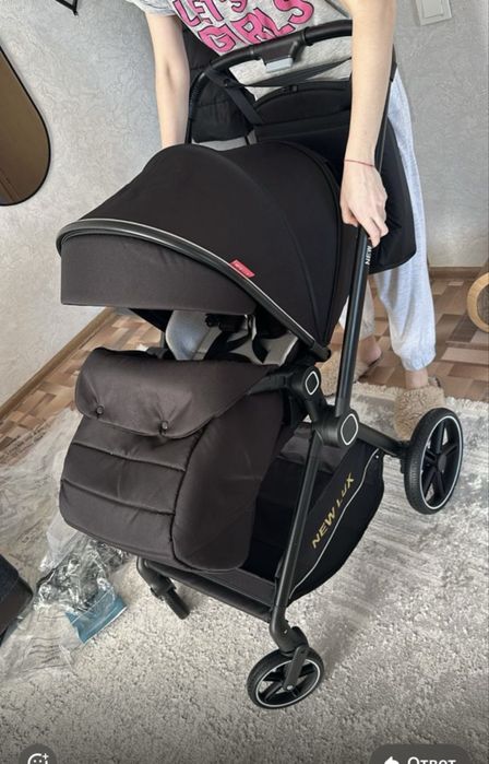 Продам коляску от 0 до 4 лет