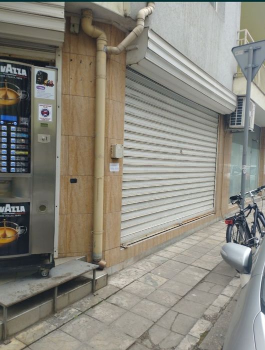 Дава се под наем Магазин в Русе, Център - 32 кв.м за 55000 € - Снимка #3