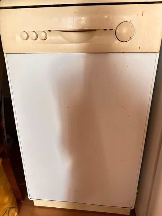 Продам посудомоечную машины