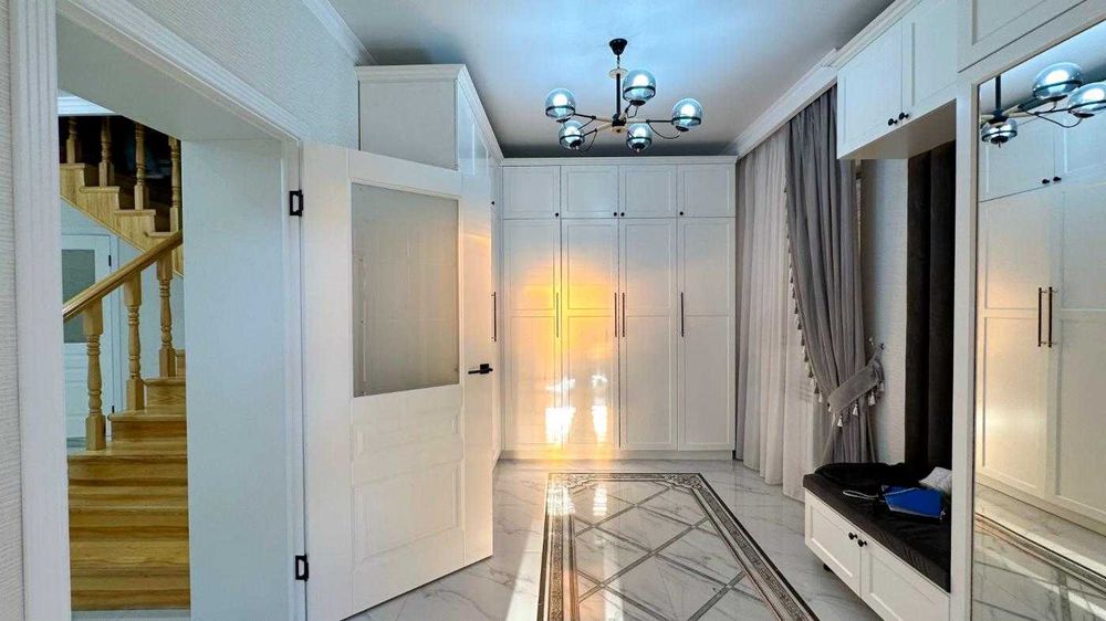 Продается дом в Восточном мкр Константин империя